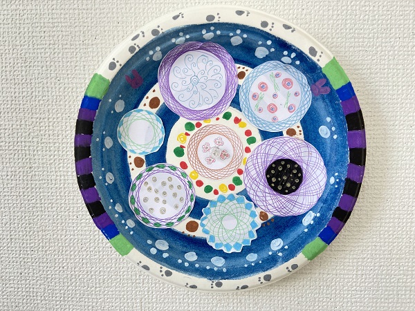 イタリア風の絵皿を描こう (4)
