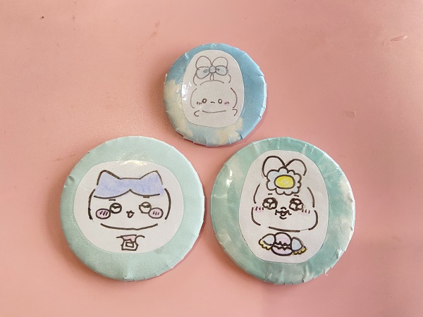 推しキャラクターの缶バッジ (12)