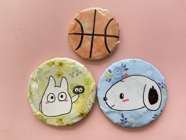 推しキャラクターの缶バッジ (21)