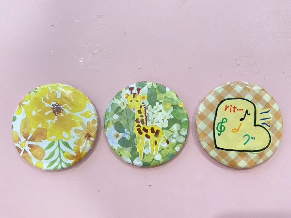 推しキャラクターの缶バッジ (26)