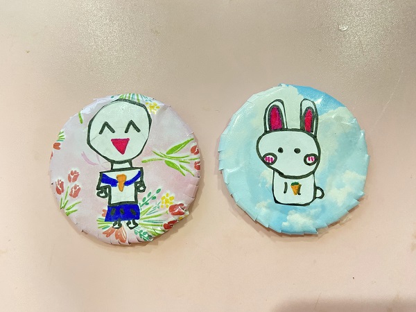 推しキャラクターの缶バッジ (10)